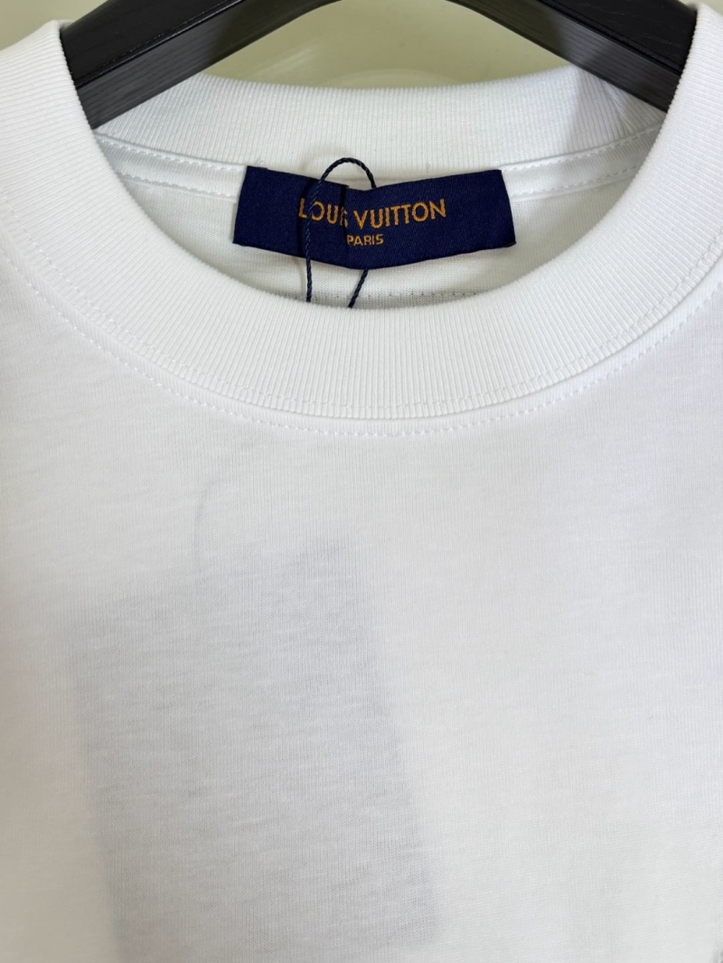 l0vis Vvtt0n t-shirt